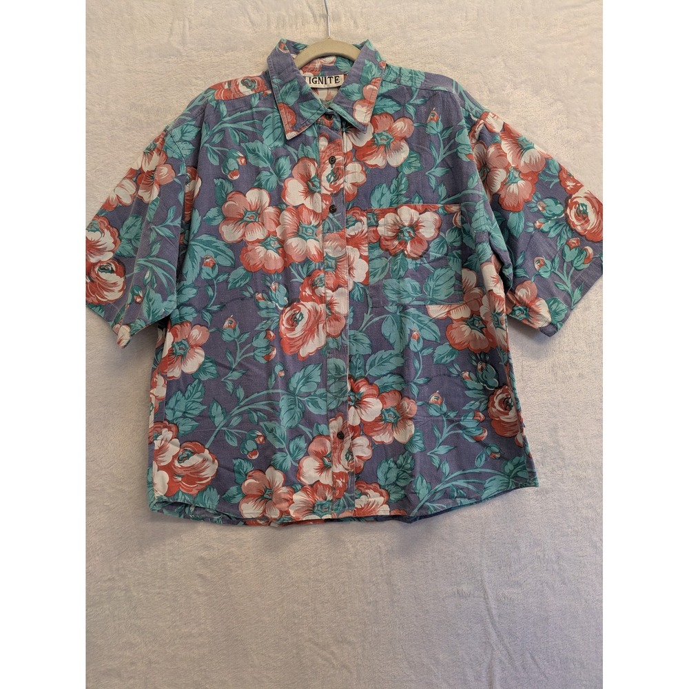 Ignite Vintage Floral Button Up Shirt Women's L Short Sleeve Hawaiian‎ Shirt